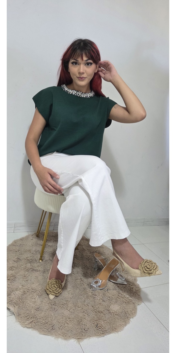 Maglia con collo strass