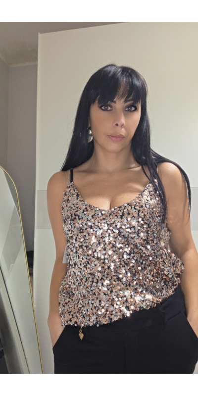 Top con spalline