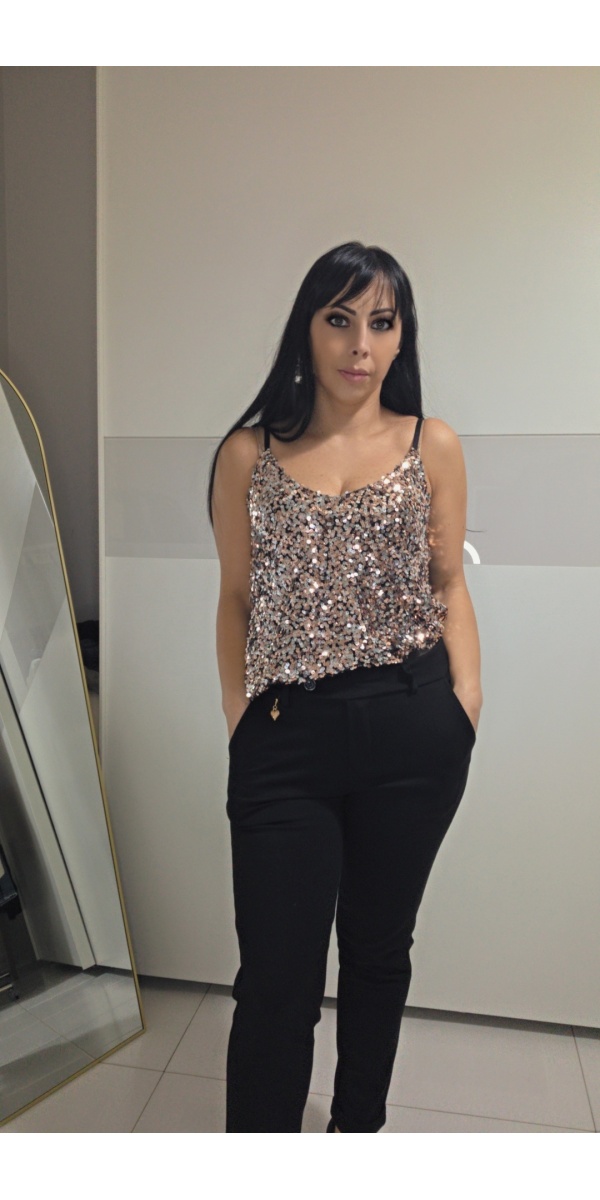 Top con spalline